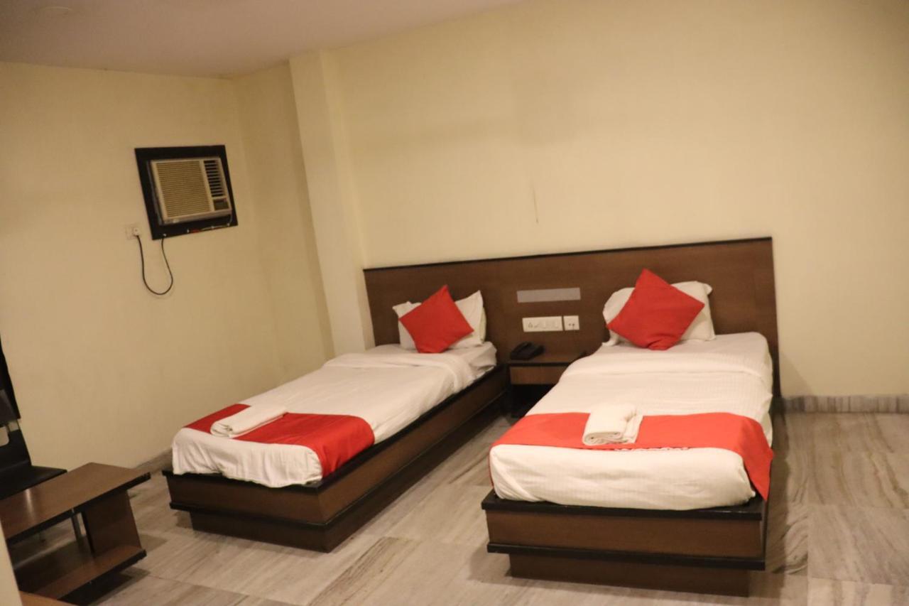 Hotel Chandra 贾姆谢德布尔 外观 照片
