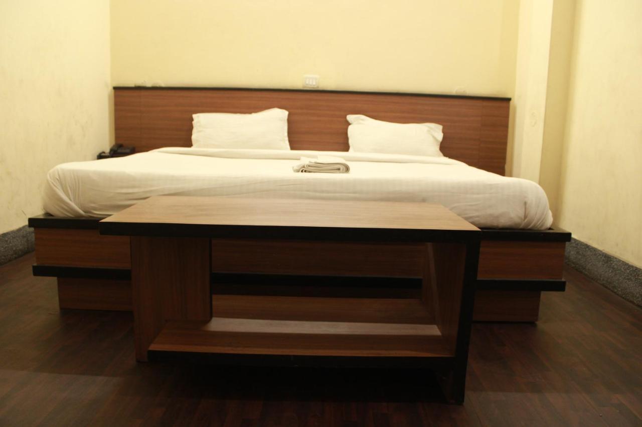 Hotel Chandra 贾姆谢德布尔 外观 照片